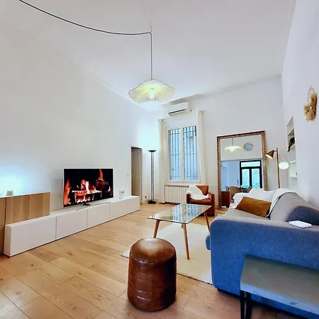 Apartman Superbe Centre-ville Avec Clim Parking & Terrasse